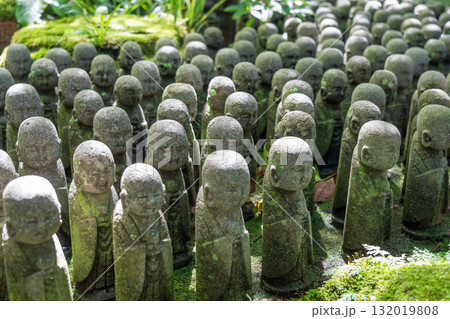 Jizo Bosatsu statues at Hase-dera temple in Kamakura, Japan Jizo Bosatsu statues at Hase-dera temple in Kamakura, Japan 132019808