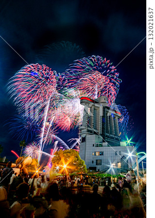 名古屋港ポートビルと打ち上げ花火 132021637
