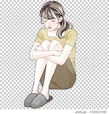 膝を抱えて泣いている女性 132022346