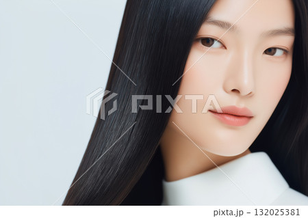 美しい黒髪の女性、ヘアサロン広告 132025381