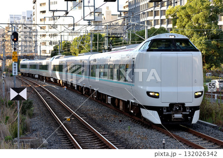 入線する287系特急くろしお4号 132026342