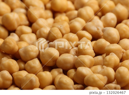 Cooked soaked chickpea beans close up background Cooked soaked chickpea beans close up background 132026467