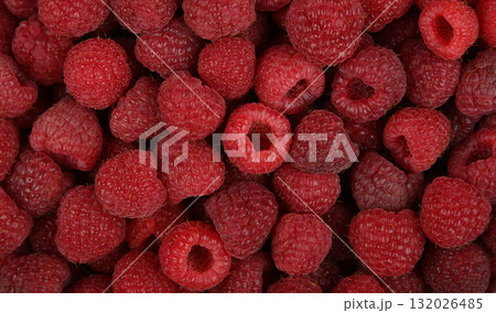 Background of fresh red ripe raspberry berries 132026485