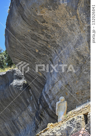 DORDOGNE, PERIGORD NOIR, VILLAGE OF LES EYZIES-DE-TAYAC, NATIONAL PREHISTORY MUSEUM OF LES EYZIES DORDOGNE, PERIGORD NOIR, VILLAGE OF LES EYZIES-DE-TAYAC, NATIONAL PREHISTORY MUSEUM OF LES EYZIES 132026841