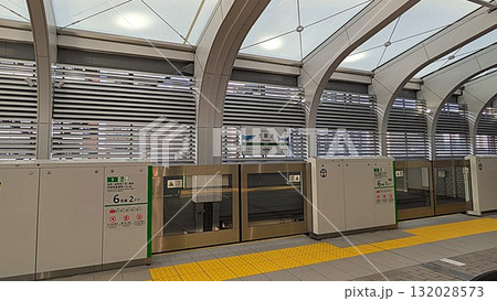 大阪市港区築港の大阪メトロの大阪港駅 132028573