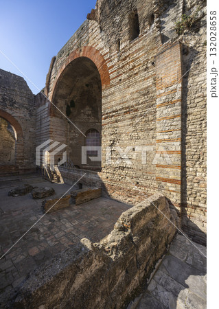 Roman thermal baths ruins in Arles, Provence, France 132028658