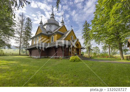 Wooden church in Gladyszow, Lesser Poland Voivodeship Wooden church in Gladyszow, Lesser Poland Voivodeship 132028727