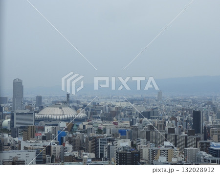 京セラドーム大阪と大阪市街の俯瞰風景 京セラドーム大阪と大阪市街の俯瞰風景 132028912