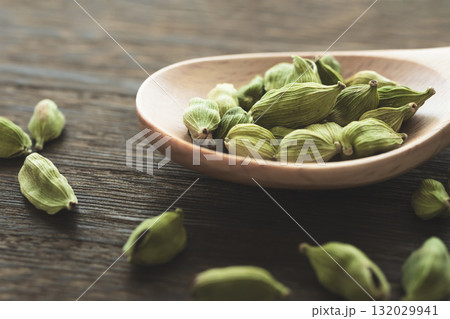 カルダモン 132029941