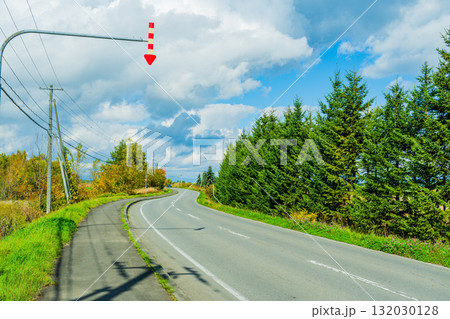 光と影の丘 ― 北海道美瑛 132030128
