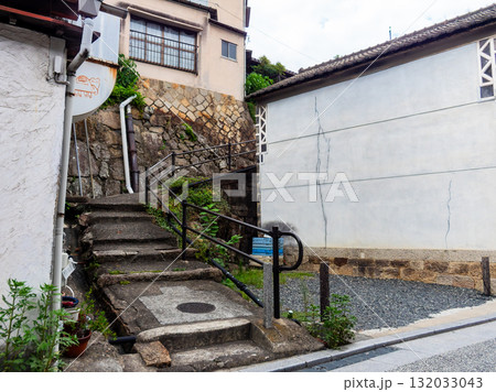 歴史が息づく風情豊かな倉敷美観地区の街並み 132033043