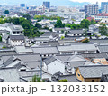 歴史が息づく風情豊かな倉敷美観地区の街並み　丘の上から望む倉敷の瓦屋根 132033152