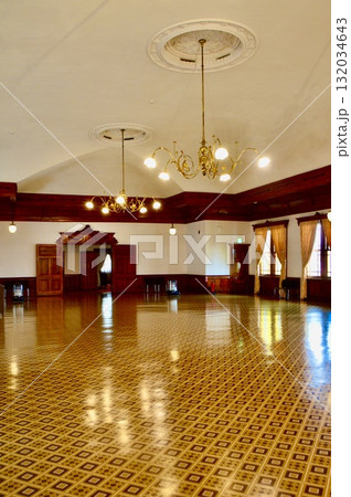 旧函館区公会堂 2階の大広間(北海道函館市元町11-13) 旧函館区公会堂 2階の大広間(北海道函館市元町11-13) 132034643