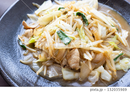 おいしい肉野菜炒め 132035989