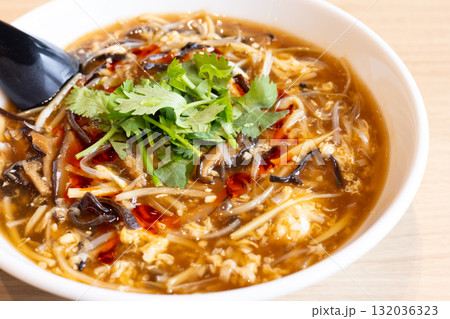 おいしい酸辣湯麺 132036323