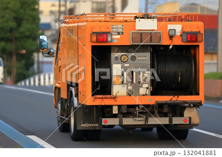 高圧洗浄車　イメージ 132041881
