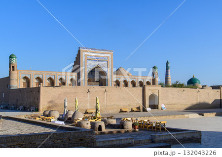 ウズベキスタンにある世界遺産ヒヴァ・イチャンカラ美しい風景 132043226