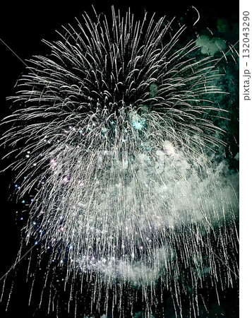 千葉県木更津市　第78回木更津港まつり花火大会 132043290