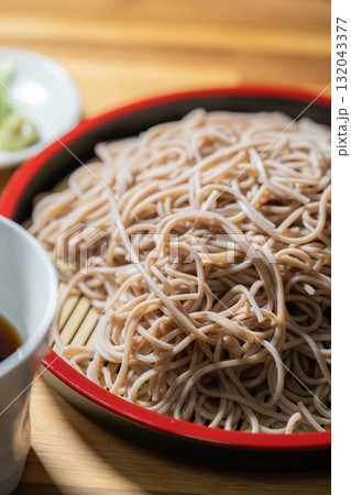 【食べ物素材】盛りつけられたざるそば【長野県】 【食べ物素材】盛りつけられたざるそば【長野県】 132043377