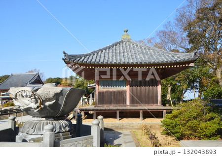 屋島寺の「三躰堂」（香川県高松市屋島東町字屋島峯） 132043893