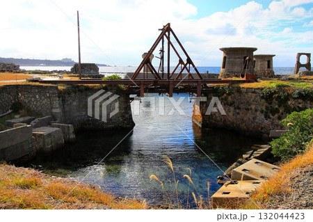 世界遺産『佐渡島の金山』の遺構…【大間港】 132044423