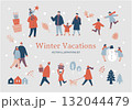 冬休みを楽しむ人々 132044479