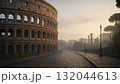 ローマの早朝、コロッセオ前 132044613