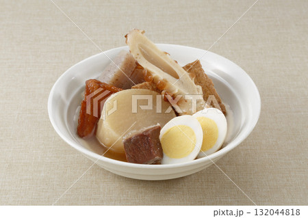 おでん　牛すじ入り 132044818