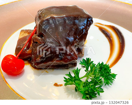 中国上海料理・東坡和牛肋骨(和牛スペアリブの東坡煮) 中国上海料理・東坡和牛肋骨(和牛スペアリブの東坡煮) 132047326