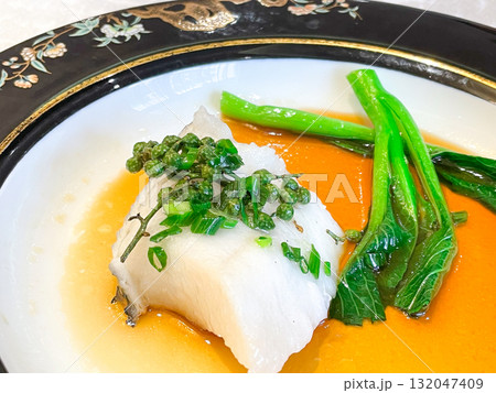中国上海料理・青藤椒蒸鱈魚（タラの青山椒ソース） 132047409