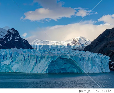 氷河と氷山 132047412