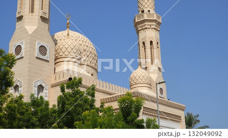 ドバイ ジュメイラ モスク 132049092