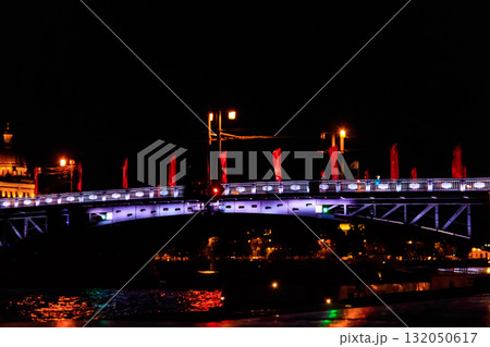 Night view of Palace bridge from the Neva river in Saint Petersburg, Russia Night view of Palace bridge from the Neva river in Saint Petersburg, Russia 132050617