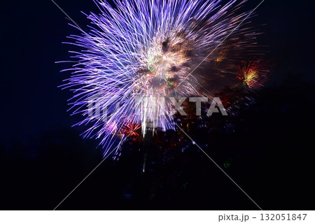 秋の花火 秋の花火 132051847
