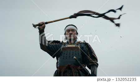 世紀の合戦。将軍が采配をしているシーン 世紀の合戦。将軍が采配をしているシーン 132052235