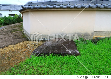 飛鳥寺講堂礎石 132053041