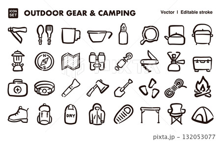 アウトドアギアとキャンプ道具の手描きアイコンイラストセット　EPS版は線の太さ等編集可能 132053077