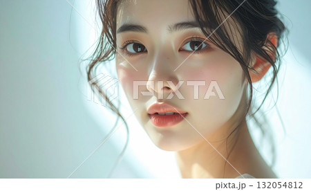 透明感のある女性 ナチュラルな美しさを表現したポートレート 透明感のある女性 ナチュラルな美しさを表現したポートレート 132054812