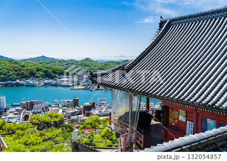 《広島県》尾道の街並み全景・丘の上の眺望 132054857