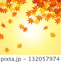 秋のイメージ紅葉11 132057974