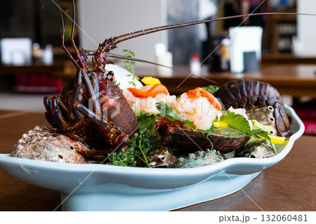 伊勢海老のお刺身 132060481