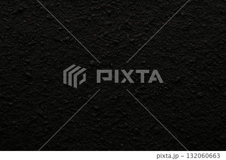 深みのある黒土のナチュラルテクスチャ背景 132060663