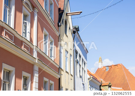 バルト三国のエストニアの首都タリン歴史地区の風景 132062555