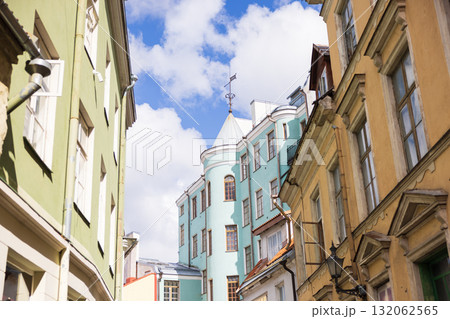 バルト三国のエストニアの首都タリン歴史地区の風景 132062565