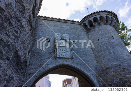 バルト三国のエストニアの首都タリン歴史地区の風景 132062591