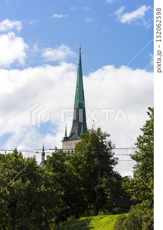 バルト三国のエストニアの首都タリン歴史地区の風景 132062598