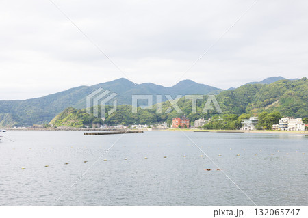 静岡県、伊豆の土肥の風景 132065747