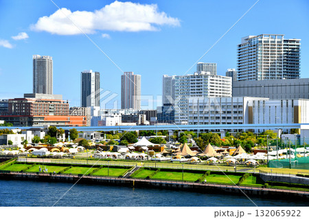 豊洲駅～昭和医科大学江東豊洲病院～新豊洲駅周辺を望む(東京都江東区)【2025.10】 132065922