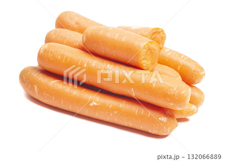 Carrot isolated on white background. 132066889
