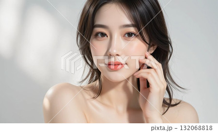 綺麗な女性のビューティーイメージ 132068818